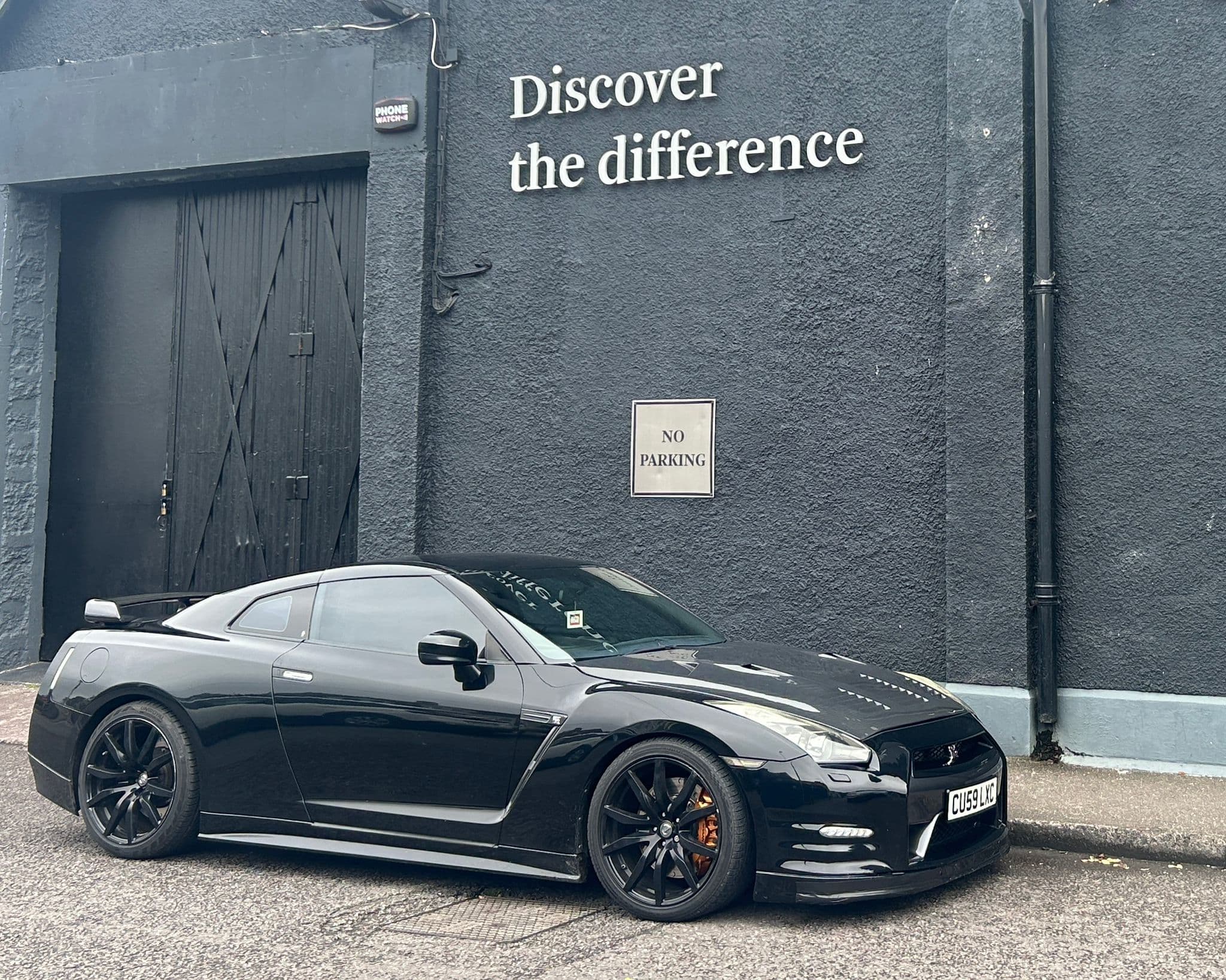 Nissan GT-R